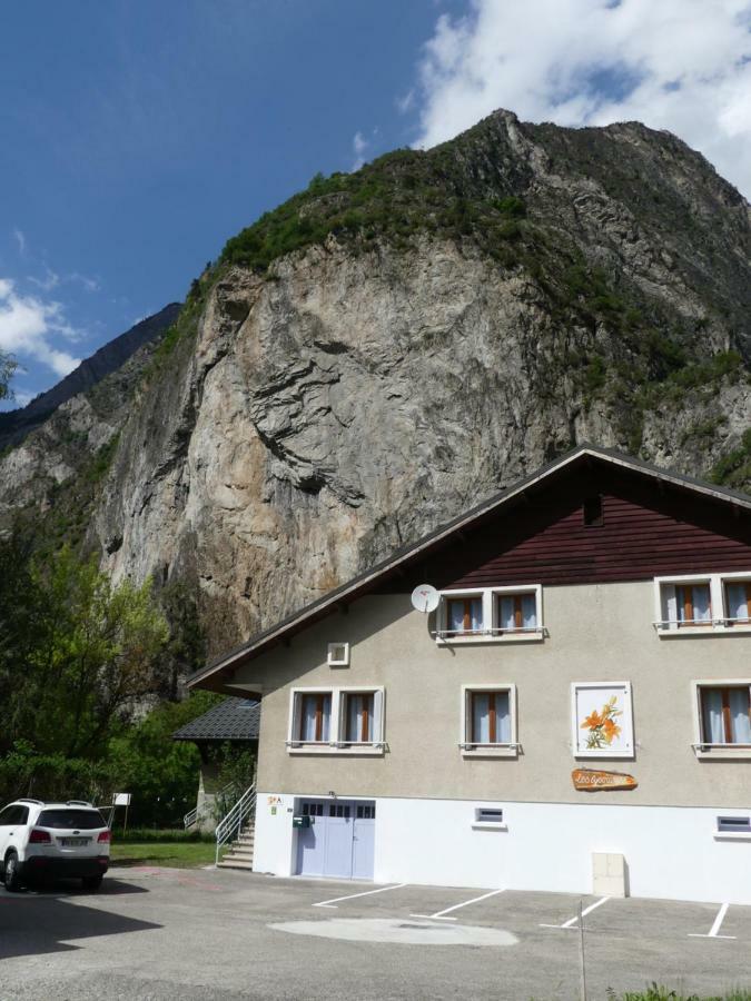 Les Lys Oranges Lägenhet Le Bourg-dʼOisans Exteriör bild
