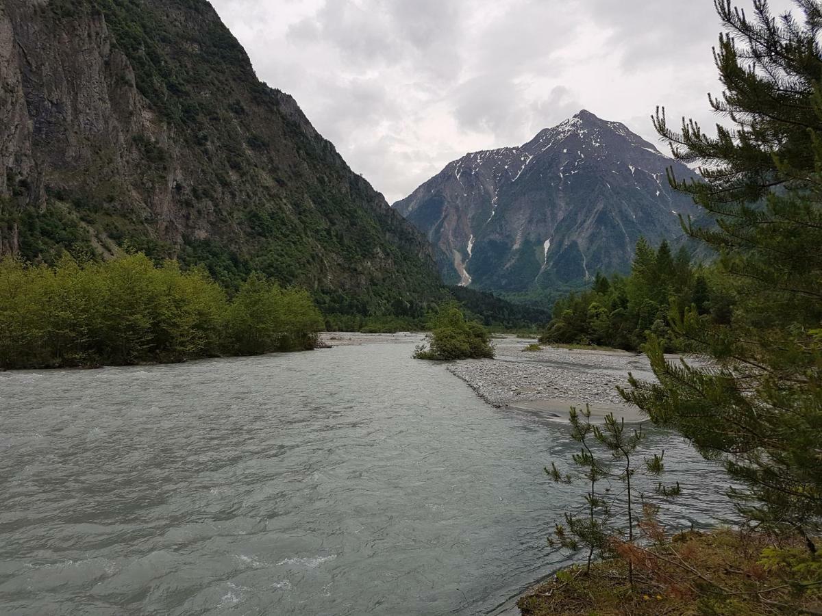 Les Lys Oranges Lägenhet Le Bourg-dʼOisans Exteriör bild