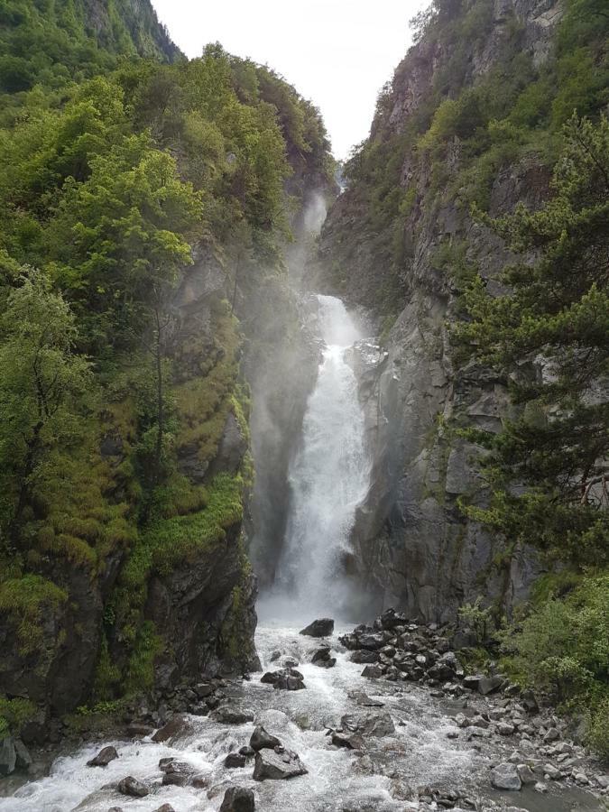 Les Lys Oranges Lägenhet Le Bourg-dʼOisans Exteriör bild
